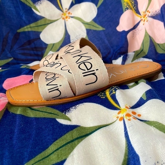 Brand New Calvin Klein Multi Cross Fabric Strap Slides Sandals - Picture 6 of 10